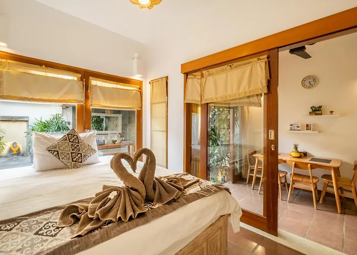 2 Bedroom In With Private Pool And Parking *